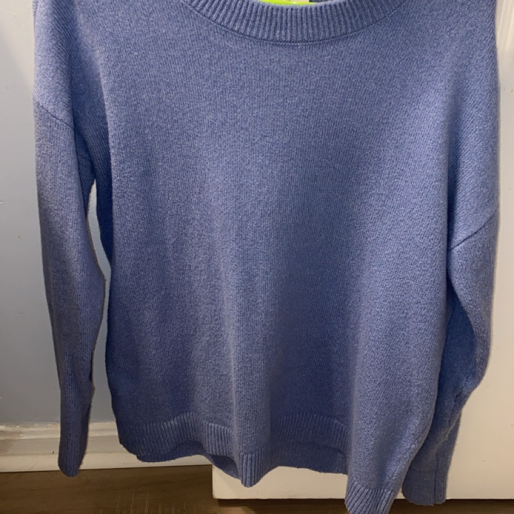 LOFT Blue Crewneck Sweater with Ribbed Details size M